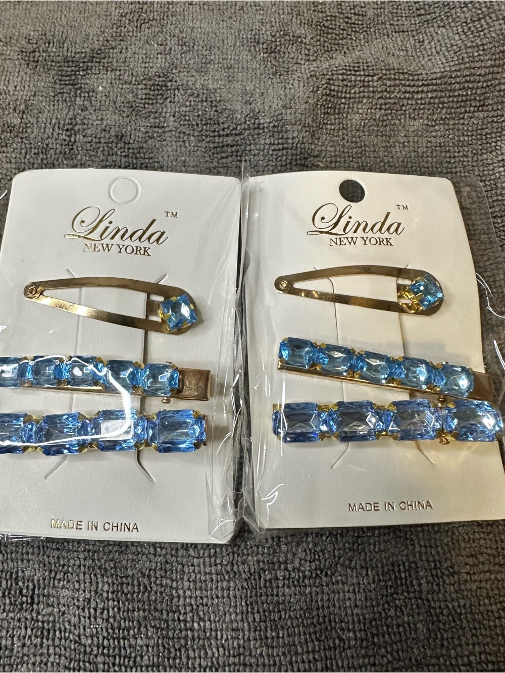 Linda New York Blue Crystal Hair Clip Set